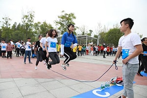 長(zhǎng)沙第五屆電商戶外悅享跑活動(dòng)于9月28日在尖山湖公園舉行，紫一健兒們參加